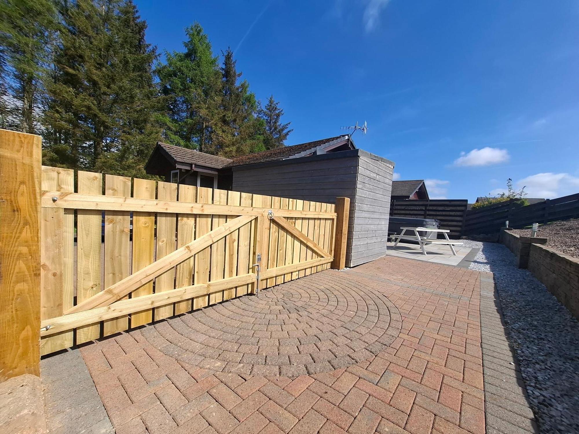 Cairnyard Lodges - Woodrow Beeswing Exterior photo